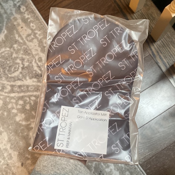 St. Tropez Tanning Mit - Picture 5 of 5